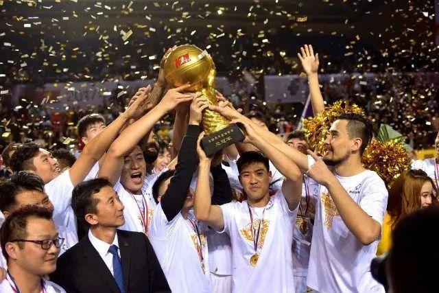 乔帅执教中国男篮战绩：世界杯第29亚运会铜牌